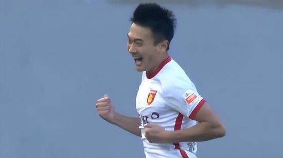 　　　　故事产生在八年后。